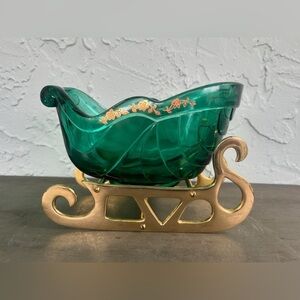 FENTON Vintage Handpainted Green Glass Xmas/Holidays Sleigh Dish Brass Stand